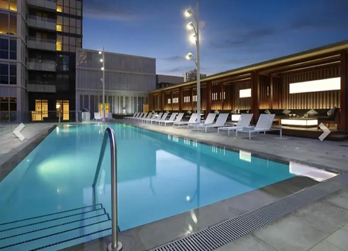 Cntowerview Hotell Toronto 5*,  Kanada